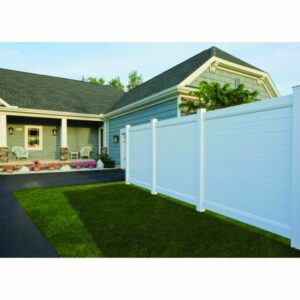 Horizontal Vinyl Fence White Installed in Richmond Hill