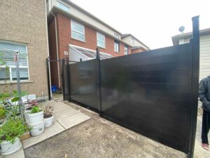 Privacy Horizontal Slat Aluminum Fence Installed in Oakville